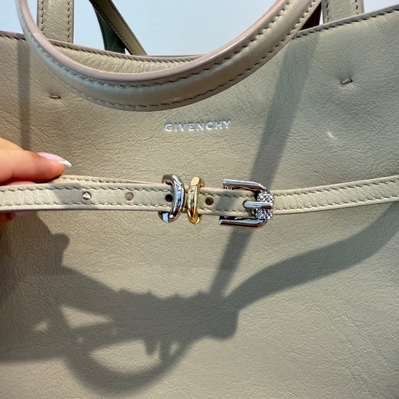 Givenchy Calfskin Voyou Medium North South Tote Natural Beige - Picture 6 of 12